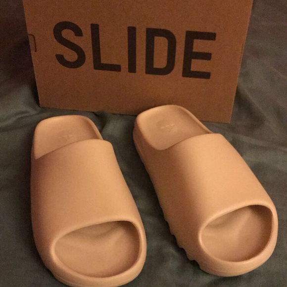 Yeezy Other - Yeezy Slide Size 11 (Bone)